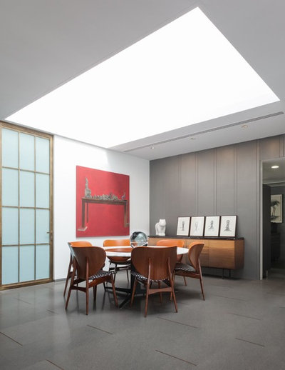 Contemporary Dining Room by Studio Lotus