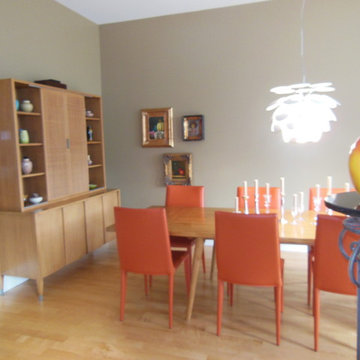 Urban Townhouse - Eclectic Dining Room