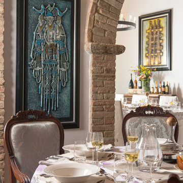 Villa La Meridiana Dining Table & Art Work