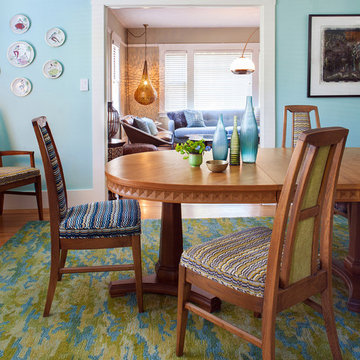 Vintage Bungalow:  Mid-century dining by Kimball Starr Interior Design