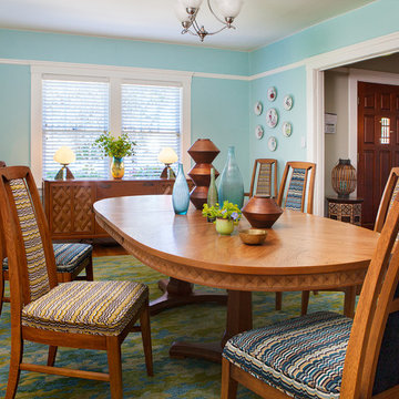 Vintage Bungalow:  Mid-century dining room by Kimball Starr Interior Design