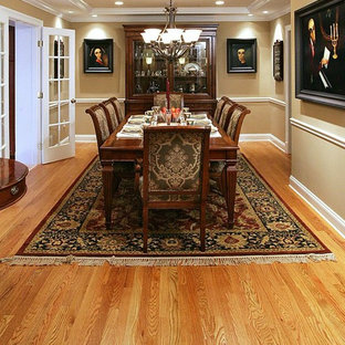 Foto de comedor de estilo americano, grande, abierto, con suelo de mármol