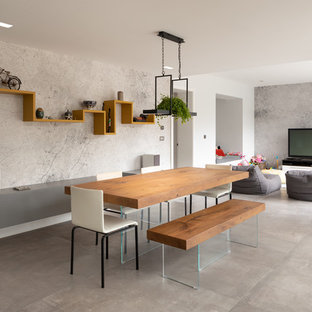 Contemporary dining room in London.