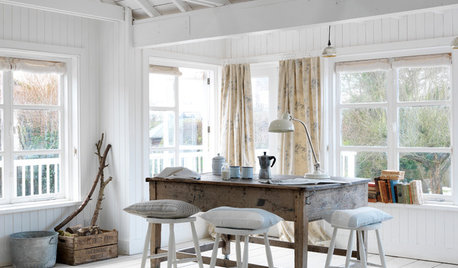 Sophisticated Seaside Style Comes Home