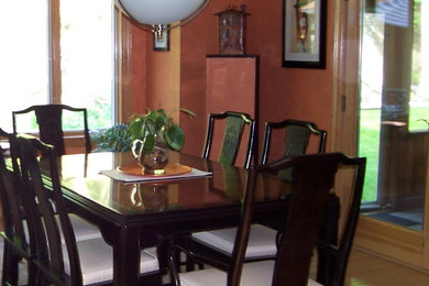 Dining room - traditional dining room idea in Providence