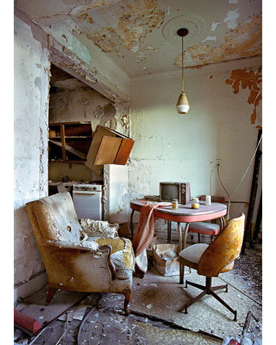 Eclectic Dining Room by reliques.online.fr