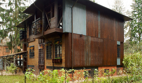 Архитектура: Дом в Мамонтовке, который впитал свое окружение