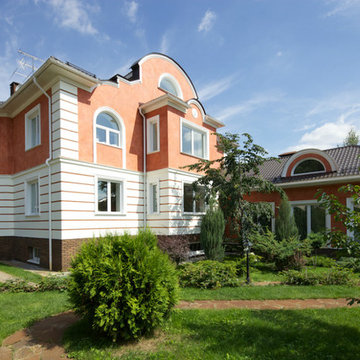 Фасад дома в Подмосковье - Классика