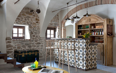 Houzz Tour: A Joint Effort Rescues a Centuries-Old ‘Ruin’