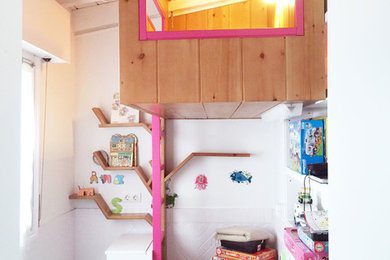 ビルバオにある北欧スタイルのおしゃれな子供部屋の写真