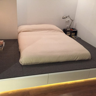 Imagen de dormitorio principal, actual, pequeño, con paredes blancas y tatami