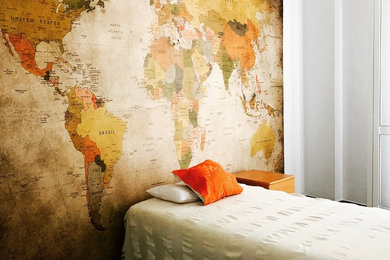 cabezal con papel pintado mapa mundi vintage