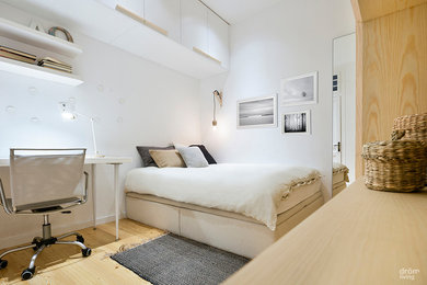 Inspiration for a scandinavian bedroom remodel in Barcelona