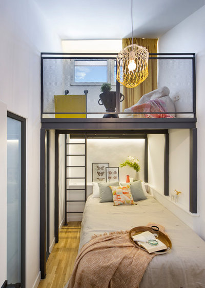 Contemporary Bedroom by Egue y Seta