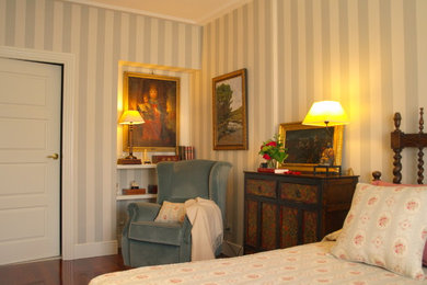 Traditional bedroom in Madrid.
