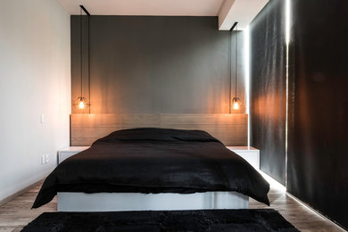 This is an example of a contemporary bedroom in Mexico City.