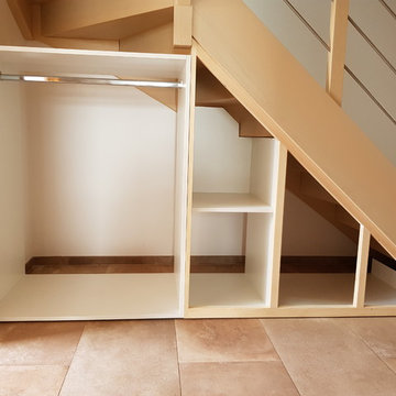 Agencement sous escalier