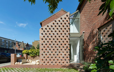 UK Houzz Tour: A Dated 1980s Home Gets a Very Unusual Extension