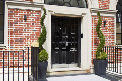 This is an example of a traditional entrance in London.