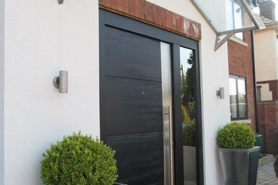 Photo of a contemporary entrance in West Midlands.