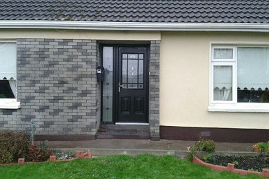 Haustür mit Einzeltür und schwarzer Haustür in Cork