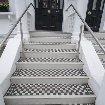 S/steel balustrade to the existing staircase and entrance