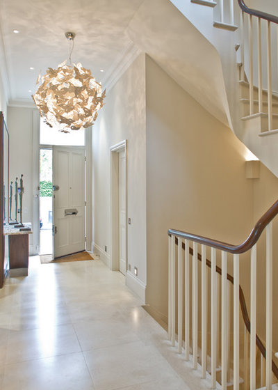 Traditional Entrance by Nash Baker Architects