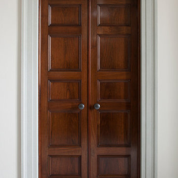 Wooden doors in walnut