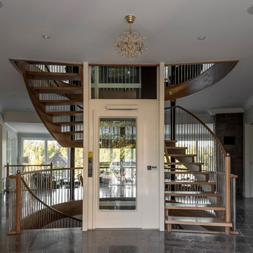 Luxury entrance with lift solution