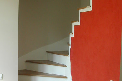 Aménagement d'un escalier éclectique.