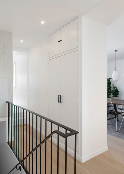Contemporary Hall by atelier daaa