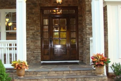 Entryway - traditional entryway idea in Raleigh