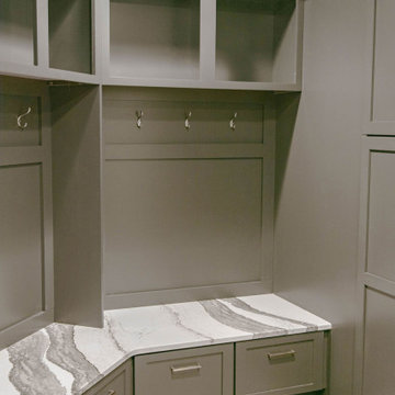 Armbrust Oaks Mudroom