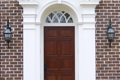 Elegant entryway photo in Atlanta