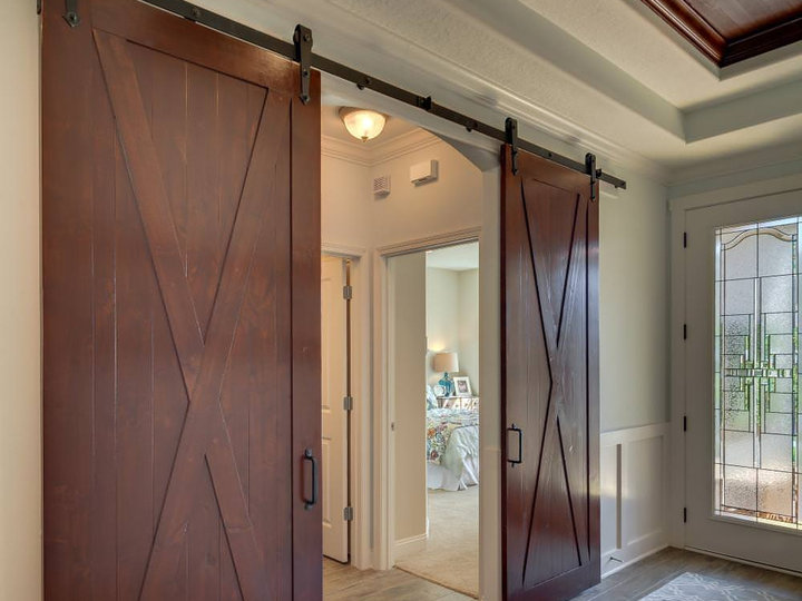 Mudroom - Foyer