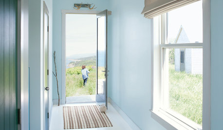 Benjamin Moore Floats Breath of Fresh Air as Its Color of 2014