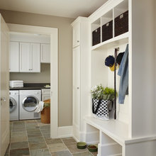 mudroom w/cubbies