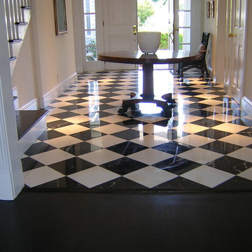 BLACK AND WHITE MARBLE FOYER