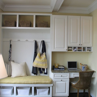 Idee per un ingresso con anticamera chic