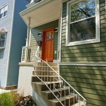 Chicago, IL 60625 James Hardie Siding Heathered Moss Exterior