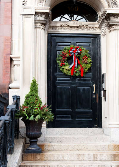 Traditional Entry by Mary Prince Photography