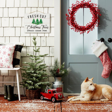 Classic Red & Green Holiday Entryway Collection
