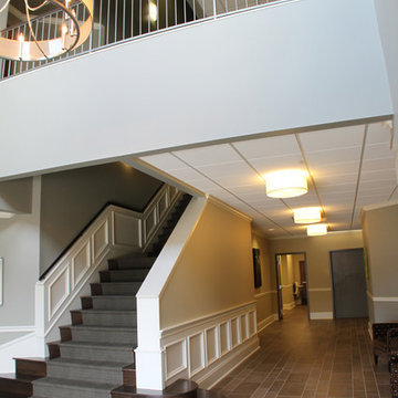Colonial-Era Foyer Design