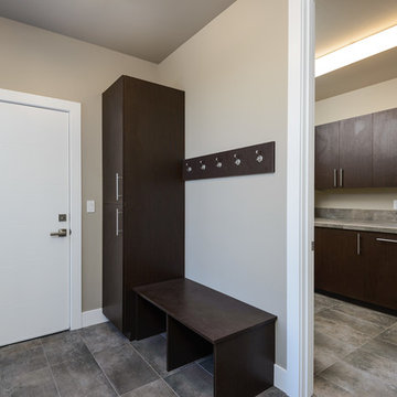 Contemporary mud and laundry room
