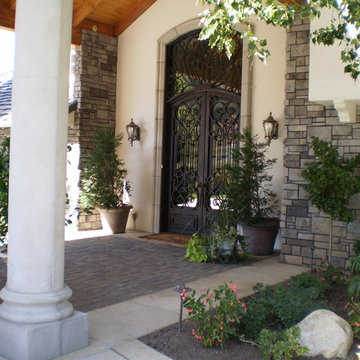 Courtyard Features - Temecula Valley