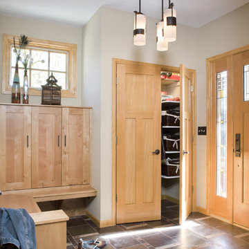 Craftsman foyer