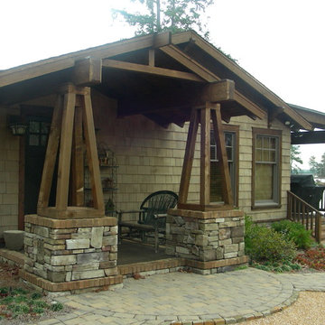 Craftsman Lakehouse