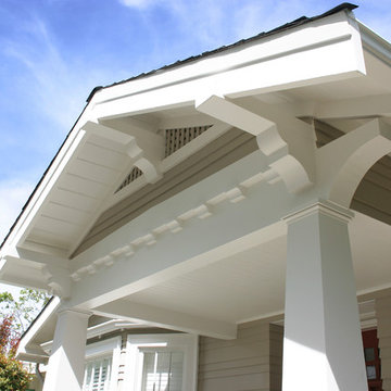 Craftsman style entry porch