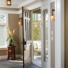 Craftsman Entry by Dorothy Howard AIA, Architect