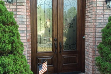 アトランタにある高級な広いトランジショナルスタイルのおしゃれな玄関ドアの写真